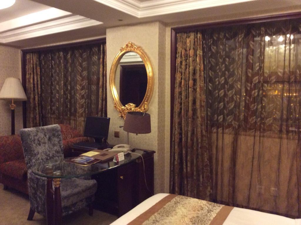 New Paris Hotel 하얼빈 외부 사진